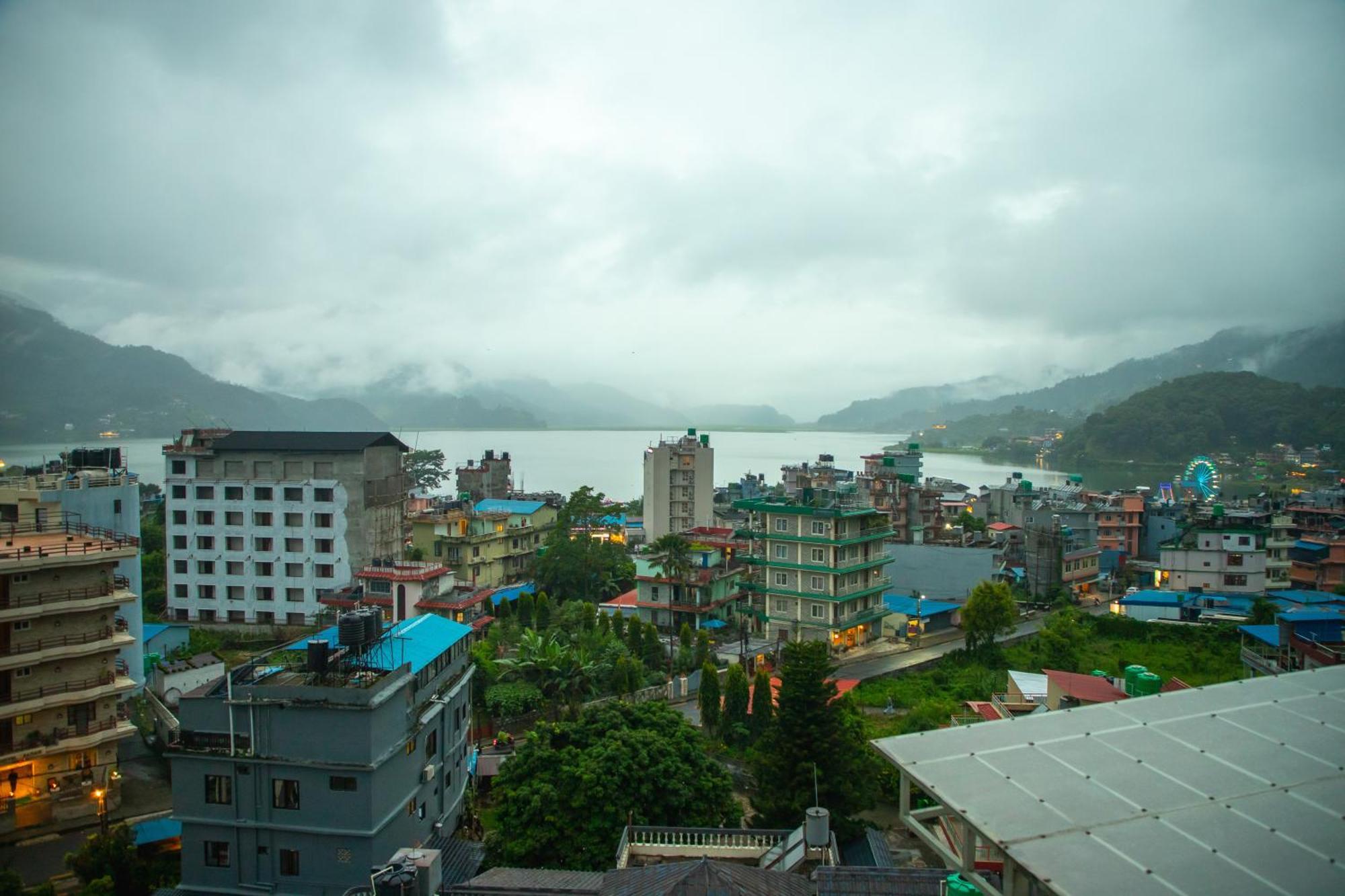 Chautari Boutique Hotel Pokhara Exterior photo